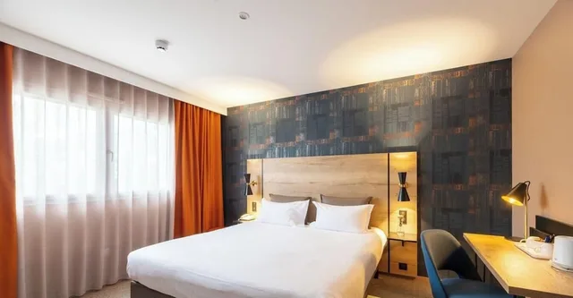 Standard, Queen Bed, Accessible, Hotel Ker Lann Aeroport 1/8