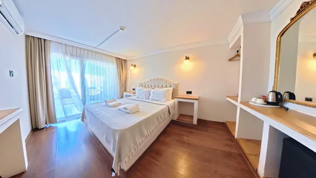 غرفة قياسية بسرير كوين، Cunda Dalyan Otel 4/7