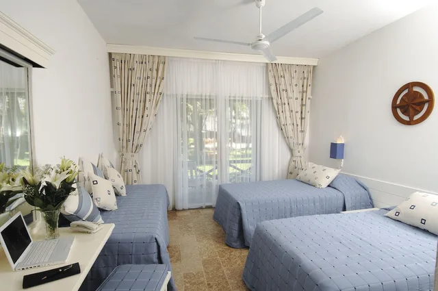 غرفة قياسية بسرير مزدوج بإطلالة على الحديقة، Voyager Beach Resort 5/7