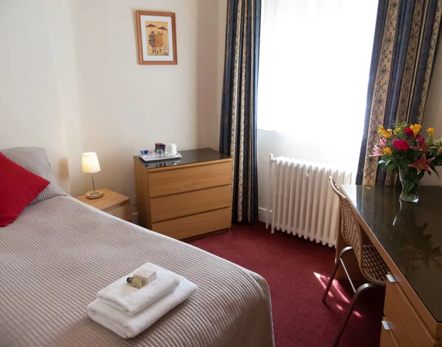 غرفة مفردة، Euro Hotel 7/9