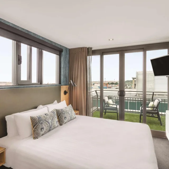 شقة بريميير بغرفتي نوم مع أريكة، Adina Apartment Hotel Auckland, Britomart 1/10