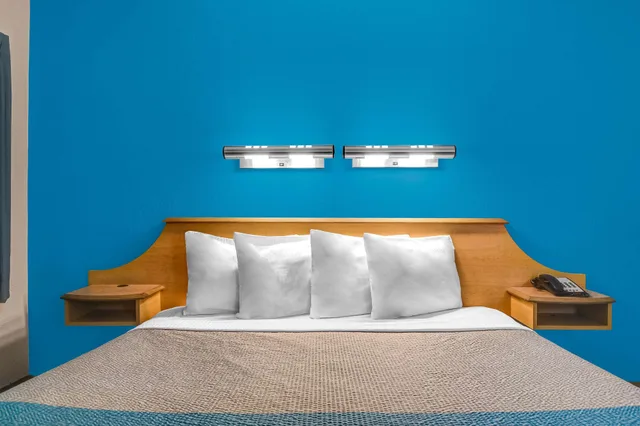غرفة قياسية بسرير كينج، Motel6 Atlanta, GA - Downtown 5/8