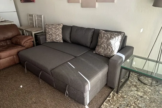 Pier, King Bed, Sofa، Beach House Inn & Suites 1/2