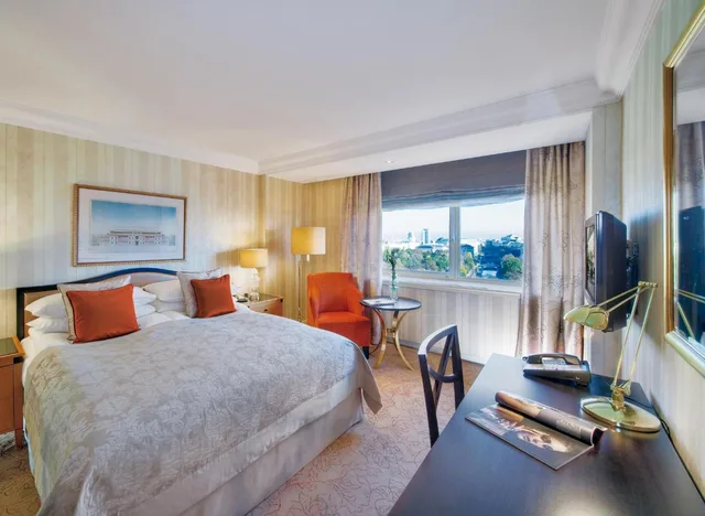 غرفة كلوب كلاسيكية بسرير كينج، Intercontinental Vienna Hotel 1/6