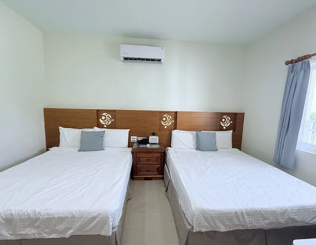 غرفة قياسية رباعية بسريرين مزدوجين، Lunatis Bay Hotel 5/10