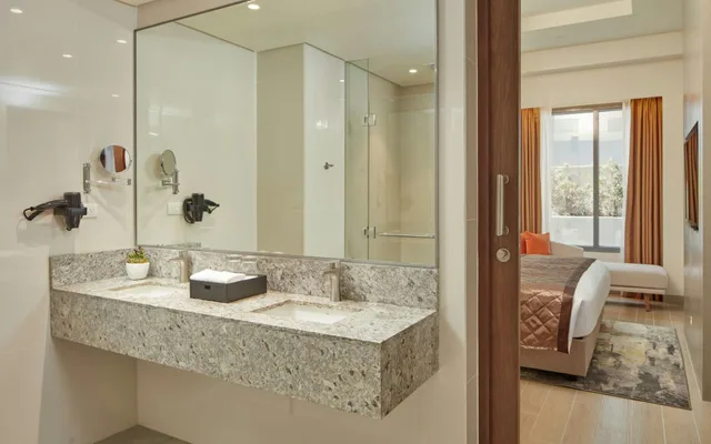 1 Bedroom, Executive, Suite, Grand Westside Manila Bay 4/5