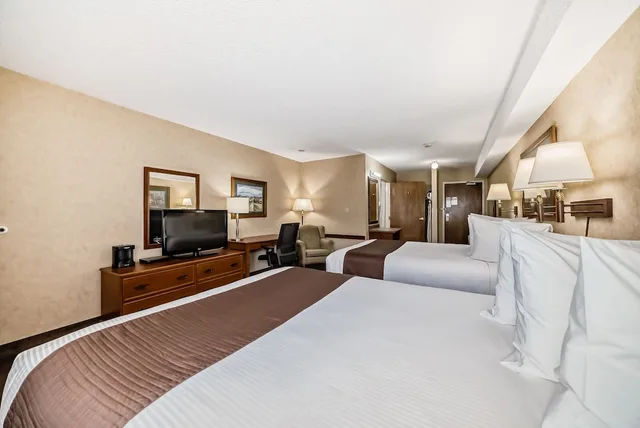 غرفة قياسية بسريرين كوين لذوي الإعاقة، Stony Plain Inn & Suites 3/8