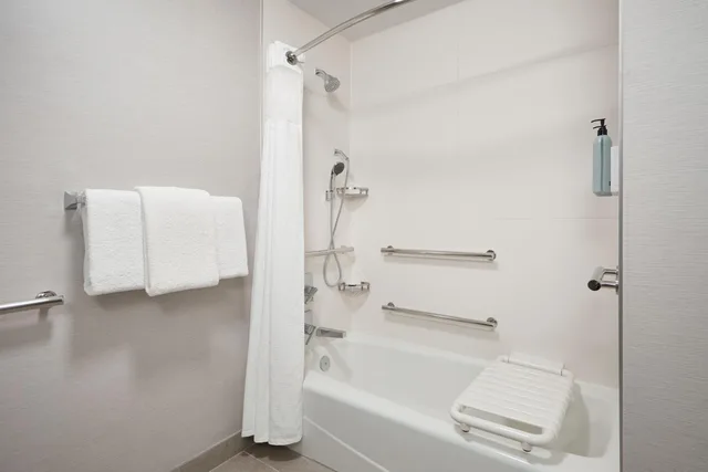 Room, 2 Double Beds, Bathtub, Accessible, Courtyard by Marriott Kansas City Overland Park/Metcalf, South of College Boulevard 6/7