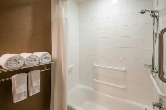 غرفة، Fairfield Inn Suites Fort Wayne Southwest 3/3