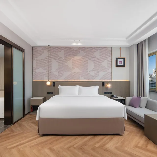 غرفة بسرير كينج بإطلالة على المدينة للمدخنين، Crowne Plaza City Center Ningbo 3/3