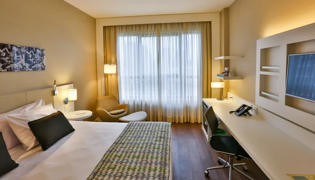 Superior, King Bed, Quality Hotel Sao Caetano 4/9