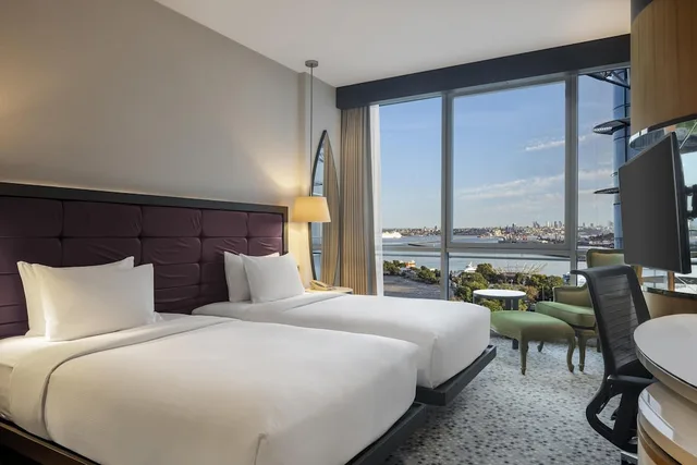 Deluxe, Twin Beds, Sea View, Bathtub, Doubletree By Hilton Hotel Istanbul - Moda 1/10