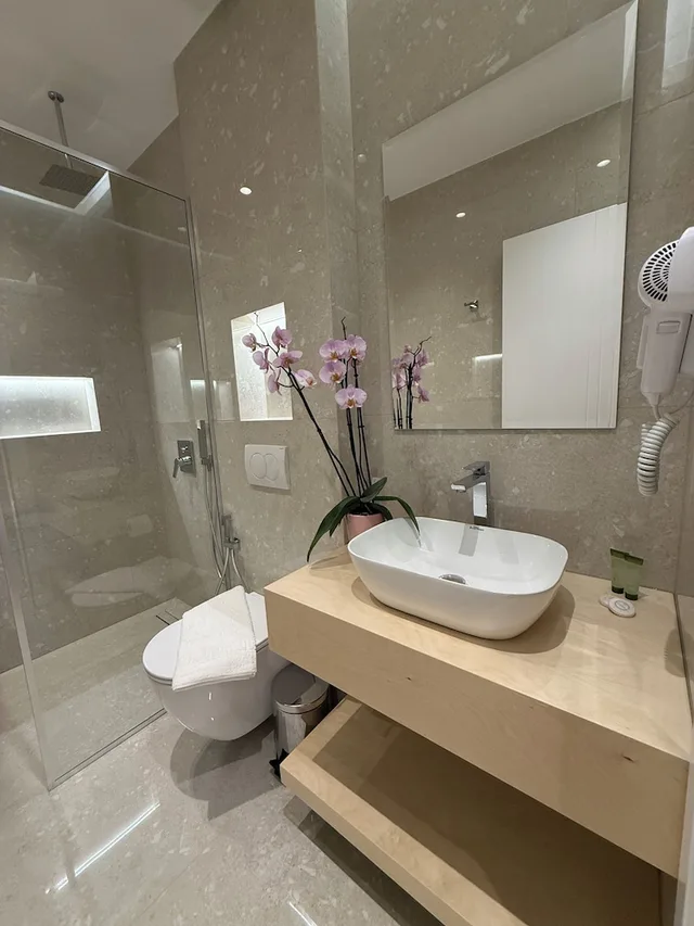 غرفة ديلوكس ثلاثية بإطلالة على الحديقة بشرفة مع أريكة، Relax Apartments Saranda 7/7