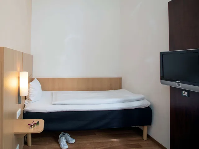 غرفة ثلاثية بثلاثة أسرّة، Ibis Berlin City Sud 3/9