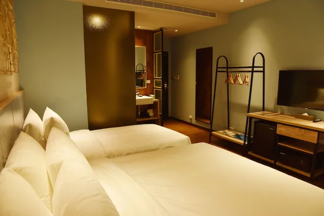 Superior, Triple, 1 Queen and 1 Single Bed, Somer Hotel 3/4
