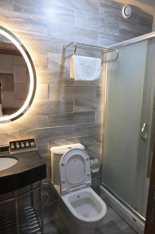 غرفة قياسية بسرير مزدوج، Grand Rue Hotel 9/10