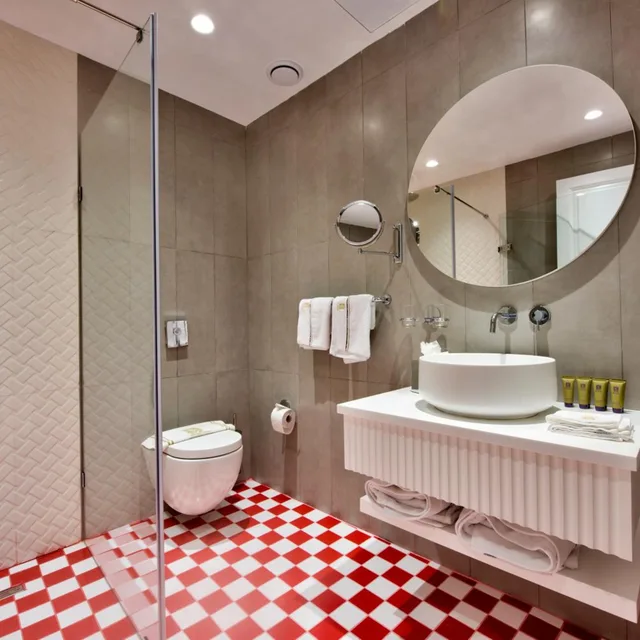 غرفة كومفورت بسرير مزدوج أو سريرين منفصلين، Holm Hotel And Spa 7/8