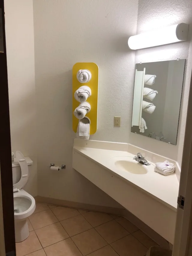 غرفة قياسية بسريرين مزدوجين للمدخنين، Motel6 Avoca, IA 5/6
