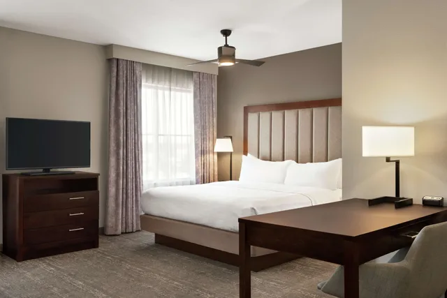 جناح بسرير كينج، Homewood Suites Fort Wayne 1/1