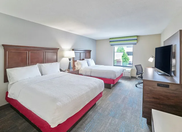 غرفة بسريرين كوين، HAMPTON INN OMAHA MIDTOWN-AKSARBEN AREA 1/6