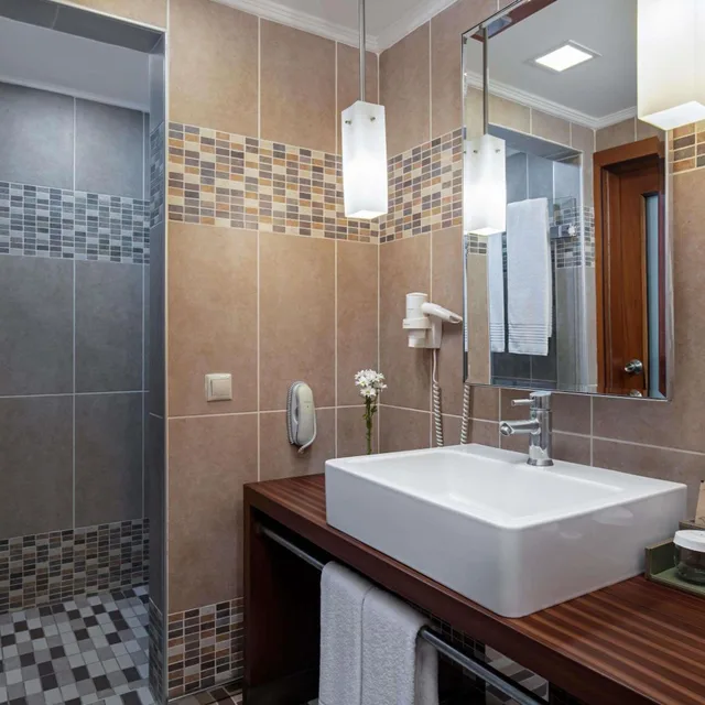 جناح بسرير كينج بجاكوزي، Rixos Sungate Hotel 4/9