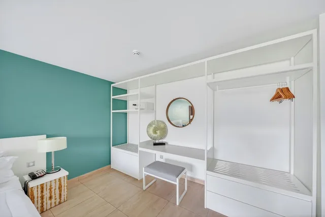 غرفة جونيور سوبيريور بسرير كينج مع أريكة، Hommage Hotel Residences 8/10