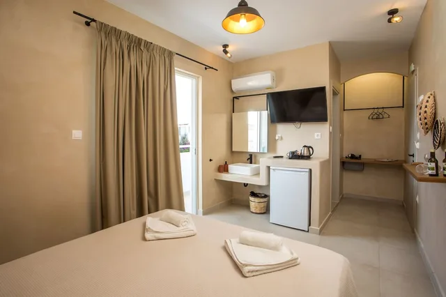 غرفة ديلوكس بسريرين منفصلين، Atma Beach Rooms & Suites 1/1