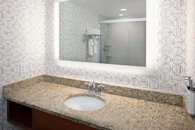 غرفة قياسية بسريرين كوين بإطلالة، Holiday Inn Steamboat Springs 9/10