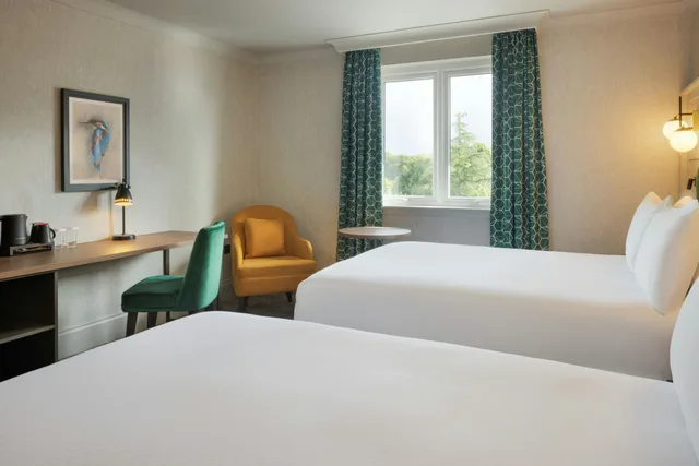 Room, 2 Double Beds, Golf Course View، DoubleTree by Hilton Belfast Templepatrick Golf & Country Club 3/5