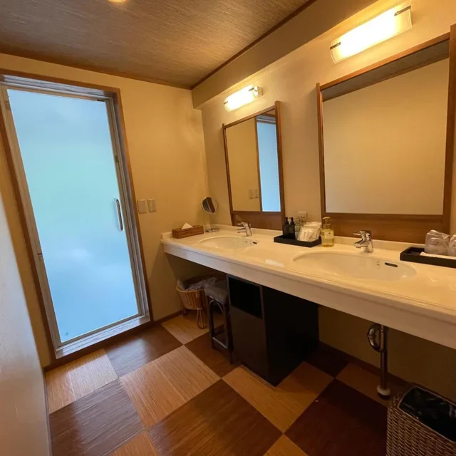 غرفة يابانية ديلوكس بإطلالة بحوض استحمام، Shin Iya Onsen Hotel Kazurabashi 3/4