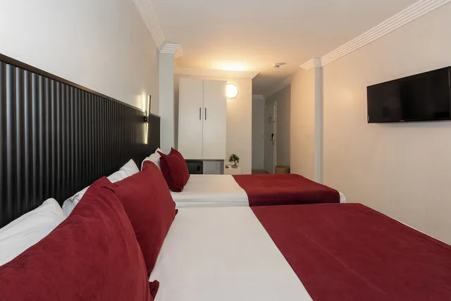 غرفة قياسية ثلاثية بثلاثة أسرّة، Istanbul Holiday Hotel 8/10