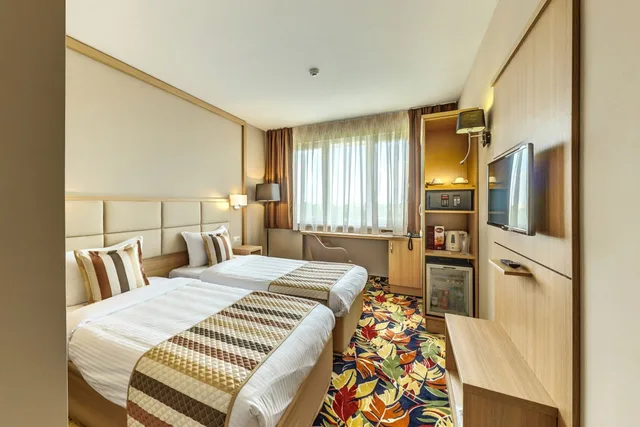 غرفة قياسية بسرير كينج، Hotel Imperial Plovdiv, a member of Radisson Individuals 4/9
