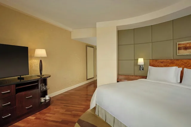 غرفة بانورامية بسرير كينج، The Park Tower Knightsbridge, a Luxury Collection Hotel, London 4/8