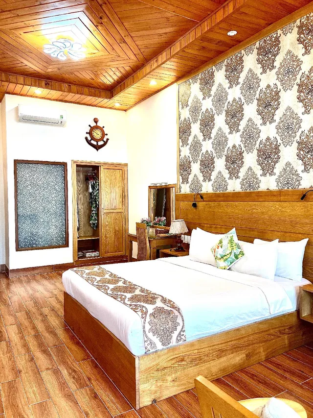 Junior Suite, Deluxe, King Bed, Beach View, Gold Coast Phu Quoc Resort 3/3