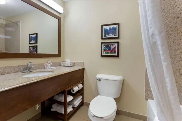 غرفة بسريرين كوين، Comfort Inn Marion 3/3