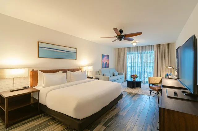 استوديو بسرير كينج بإطلالة على النهر بشرفة، The Perry Hotel Naples 1/1
