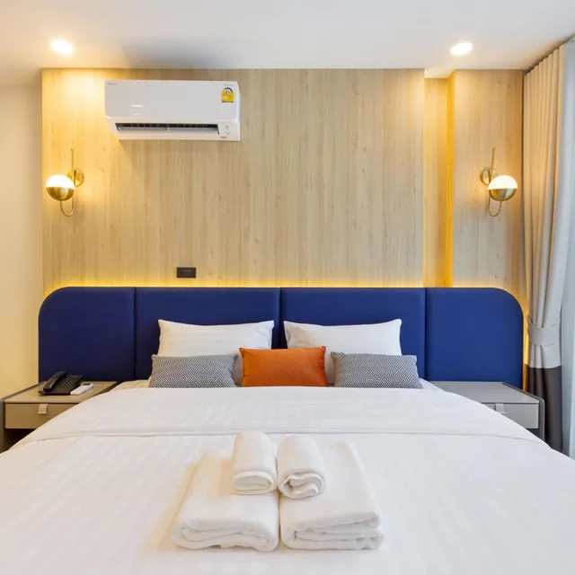 Studio, Aquila Hotel Bangkok 4/6