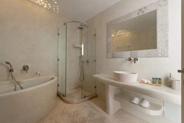 غرفة ثلاثية بثلاثة أسرّة بإطلالة على البحر، Keti Hotel 2/2