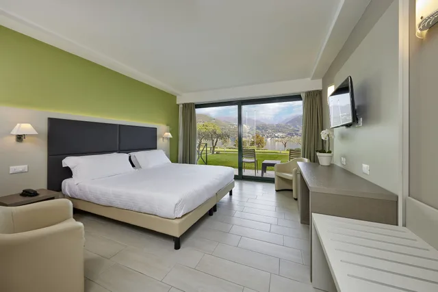 غرفة سوبيريور بسرير مزدوج بإطلالة على البحيرة، Park Hotel Casimiro Village 4/10