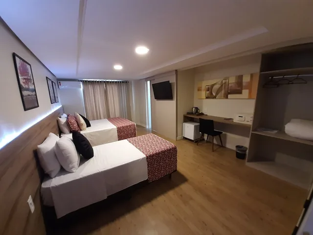 Premium, 1 Double and 1 Single Bed, Ferraz Hotel 2/5