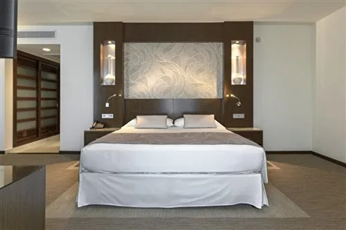 غرفة سوبيريور بسرير مزدوج، Riu Plaza Guadalajara 1/1