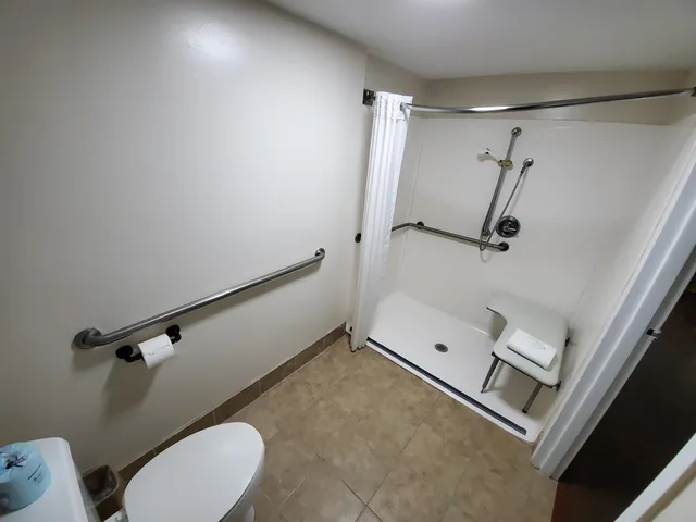 Room, Queen Bed, Exterior Entrance, Accessible، THE PARAGON of Golden Isles 5/5