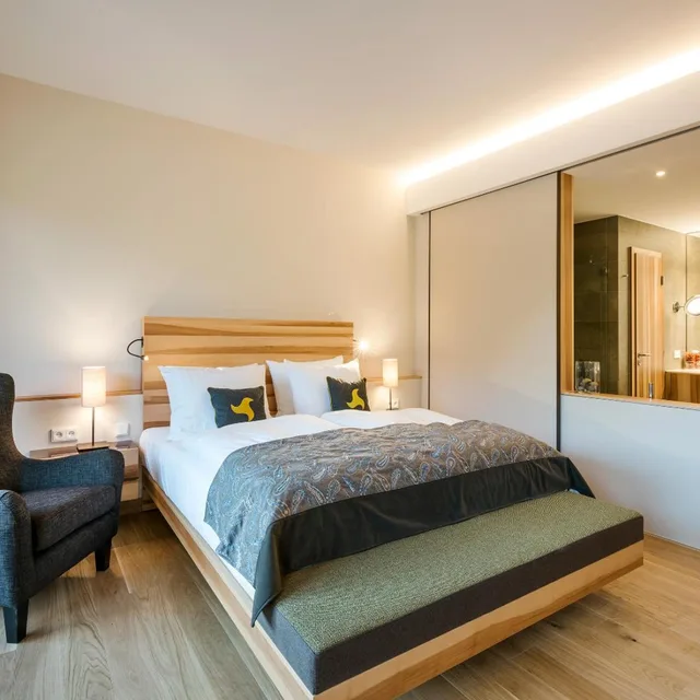 جناح جونيور بشرفة، Klosterhof Premium Hotel & Health Resort 2/7