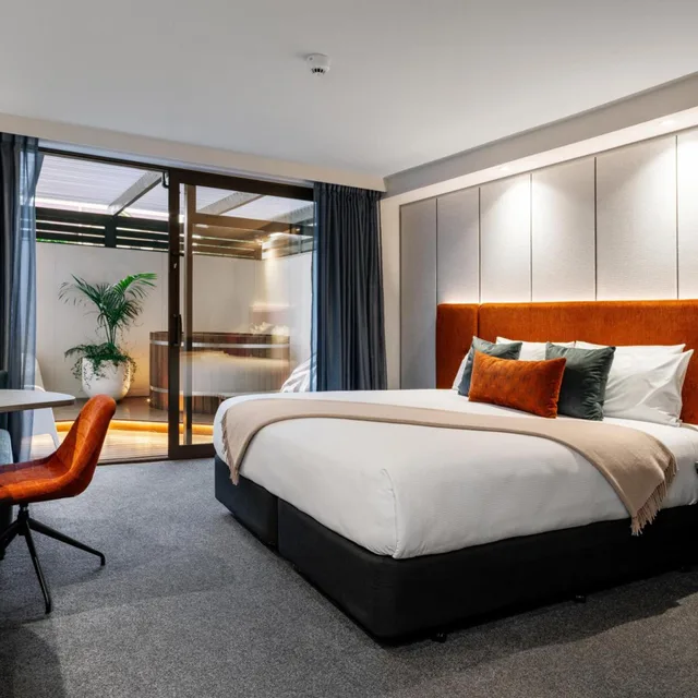 Spa, Deluxe, King Bed, Club Lounge Access، Millennium Hotel Rotorua 1/3