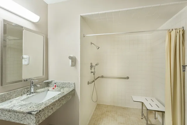 Standard, 2 Queen Beds, Super 8 By Wyndham Chico 5/5