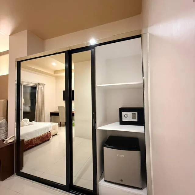 غرفة ديلوكس بسرير مزدوج بشرفة، Sierra Hotel 10/10