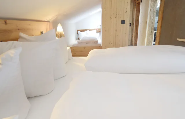 غرفة سوبيريور بسرير كينج في الملحق، STAUDACHERHOF 2/3