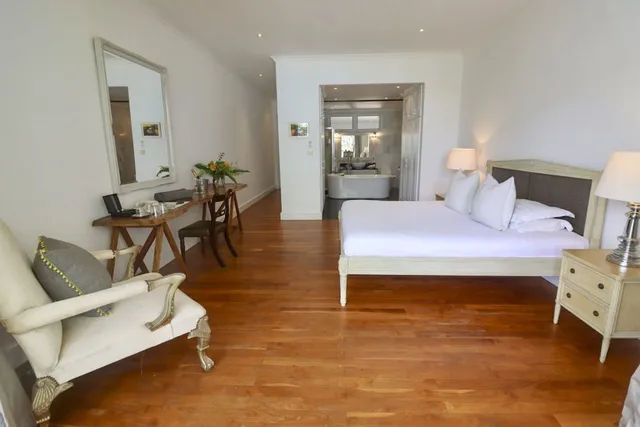 Deluxe, King Bed, Beach Front, Ocean View، Chateau Elysium 1/10