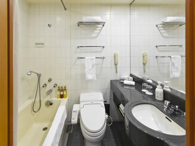 غرفة قياسية بسرير كوين، Hotel Nikko Oita Oasis Tower 5/6