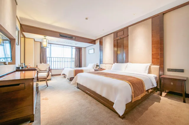 Yitel (Chengdu Chutian Junlin)، تشنغدو 33/50